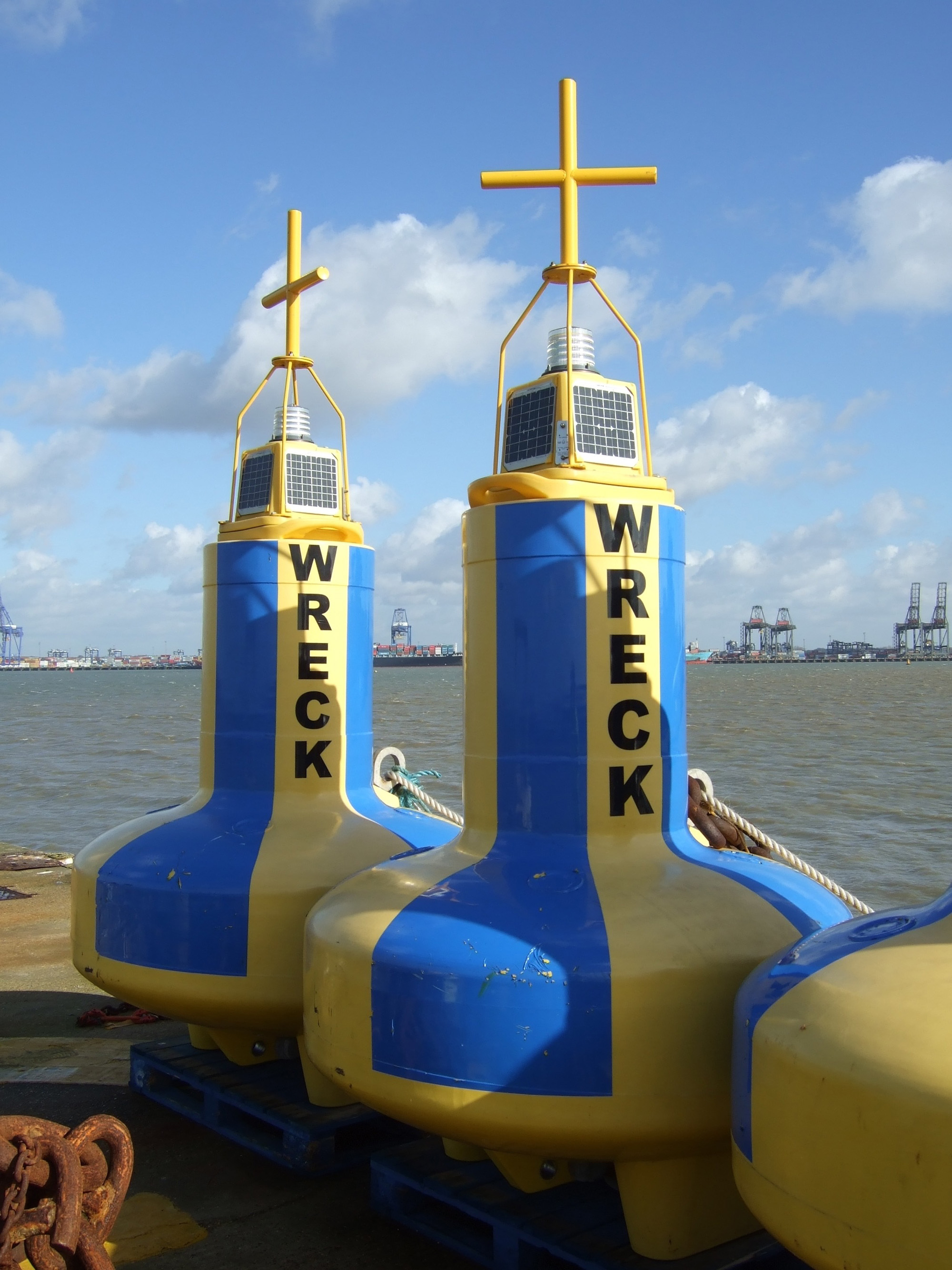 Wreck Buoys 004.jpg