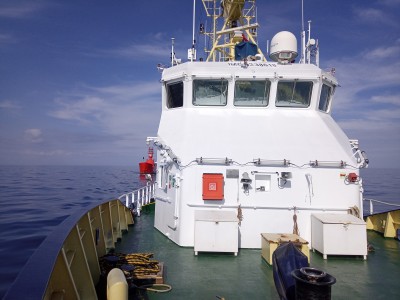 Tristan Burgess lightvessel tow 3.jpg