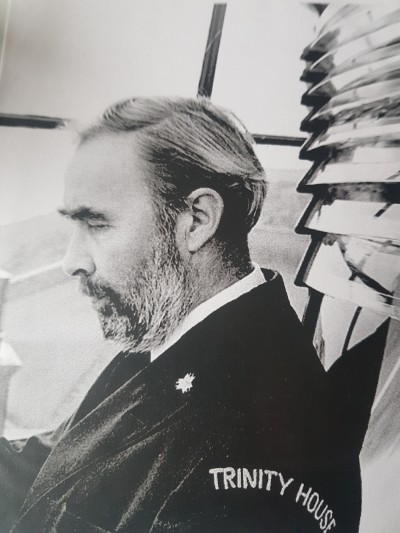 PK Desmond Sythes low res.jpg